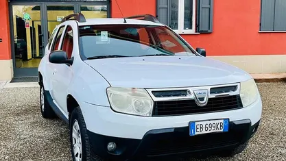 Usata Dacia Duster 110 CV (80 kW) 2010 Bianco SUV