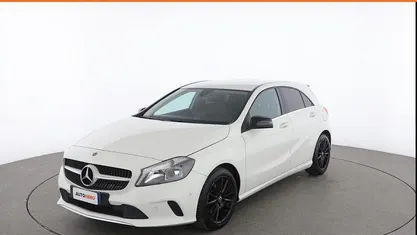 Usata Mercedes A180 Style 122 CV (89 kW) 2017 Bianco Berlina