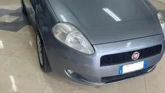 Grigio Usata 2011 Fiat Punto Active Due volumi | 2800 € (Buon prezzo)