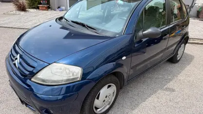 Usata Citroën C3 Elegance 68 CV (50 kW) 2004 Blu/azzurro Berlina