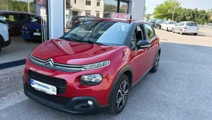 Usata Citroën C3 Feel 83 CV (61 kW) 2019 Rosso Utilitaria