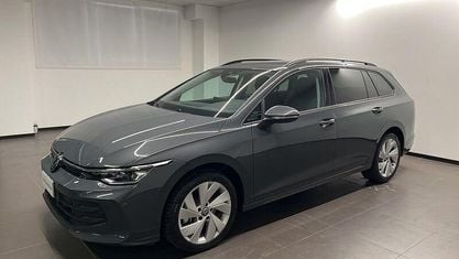Usata VW Golf VIII Life 150 CV (110 kW) 2024 Grigio Station wagon
