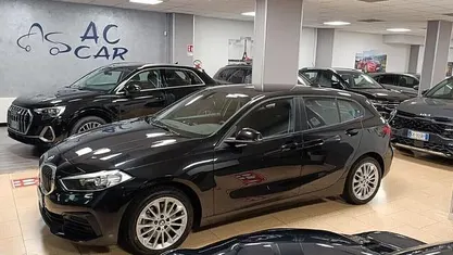Nero Usata 2022 BMW 118 Advantage Due volumi | 22.001 € (Super prezzo)