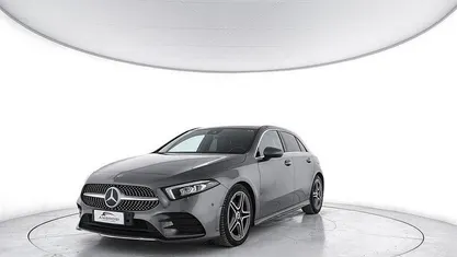 Grigio Usata 2019 Mercedes A180 Premium Due volumi | 19.900 € (Ottimo prezzo)