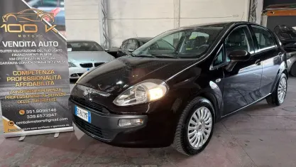 Usata Fiat Punto Active 69 CV (50 kW) 2011 Marrone Utilitaria