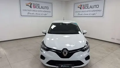 Bianco Usata 2022 Renault Clio V Zen Due volumi | 12.500 € (Buon prezzo)