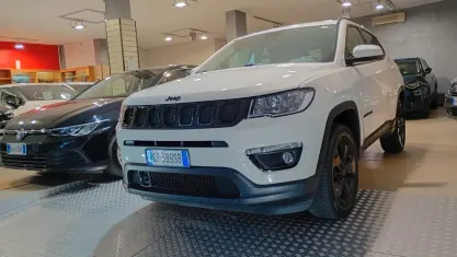 Usado Jeep Compass Night Eagle 140 CV (102 kW) 2021 Blanco SUV