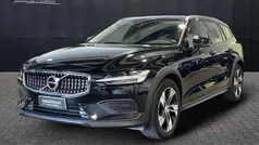 Nero Usata 2021 Volvo V60 CC Business Edition Station wagon | 28.400 € (Buon prezzo)