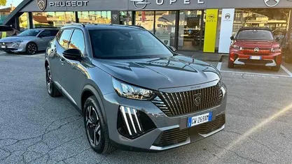 Nuova Peugeot 2008 GT 136 CV (100 kW) 2025 Grigio SUV
