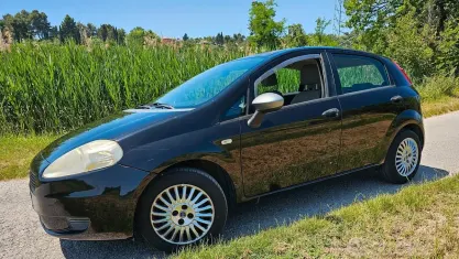 Usata Fiat Grande Punto Dynamic 65 CV (47 kW) 2007 Nero Utilitaria