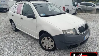 Bianco Usata 2005 Skoda Fabia Furgone | 2490 €