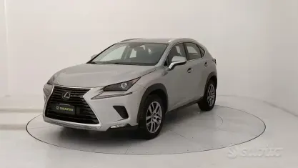 Usata Lexus NX300h 197 CV (144 kW) 2020 Grigio SUV