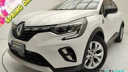 Usata Renault Captur Intens 143 CV (105 kW) 2022 Bianco SUV