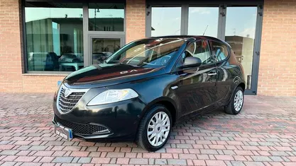 Usata Lancia Ypsilon 95 CV (69 kW) 2014 Nero Utilitaria