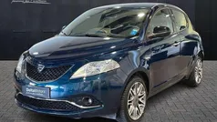 Blu scuro metallizzato Usata 2016 Lancia Ypsilon Silver Due volumi | 7200 € (Buon prezzo)
