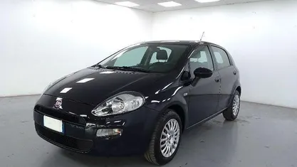 Usata Fiat Punto Street 77 CV (56 kW) 2017 Berlina