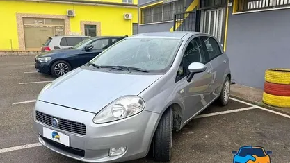 Usata Fiat Grande Punto Active 65 CV (47 kW) 2006 Argento Utilitaria