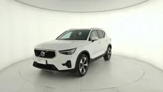 Bianco Usata 2024 Volvo XC40 Core SUV | 33.900 € (Buon prezzo)