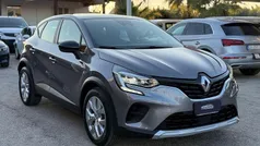 Grigio scuro Usata 2021 Renault Captur Business SUV | 15.300 € (Buon prezzo)