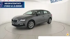 Grigio graphite metallizzato Usata 2022 Skoda Scala Ambition Due volumi | 13.900 € (Ottimo prezzo)
