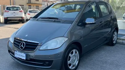 Usata Mercedes A160 Executive 95 CV (69 kW) 2010 Grigio Berlina