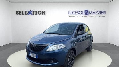 Usata Lancia Ypsilon S 69 CV (50 kW) 2024 Blu Utilitaria