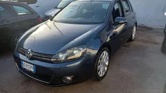 Grigio Usata 2010 VW Golf VI Highline Tre volumi | 4500 € (Buon prezzo)