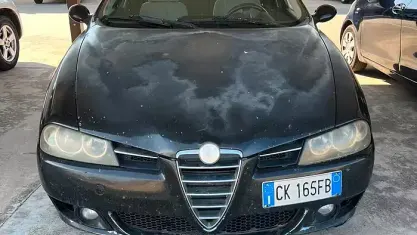 Usata Alfa Romeo 156 Distinctive 140 CV (102 kW) 2003 Bluazzurro Berlina