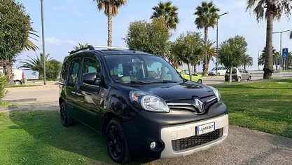 Usata Renault Kangoo LIMITED 110 CV (80 kW) 2018 Nero Monovolume