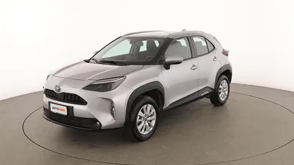 Usata Toyota Yaris Hybrid Active 116 CV (85 kW) 2022 Argento