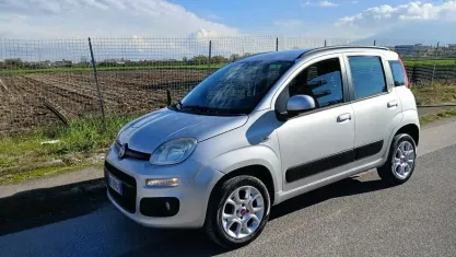 Usata Fiat Panda Lounge 80 CV (58 kW) 2013 Nero Utilitaria