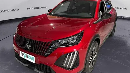 Usata 2025 Peugeot 2008 Allure SUV | 22.900 € (Buon prezzo)