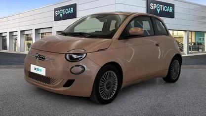 Usata Fiat 500e Icon 86 kW (118 CV) 2022 Rosso Utilitaria