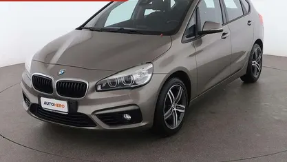 Usata 2015 BMW 218 Active Tourer Sport Line Monovolume | 12.799 € (Buon prezzo)