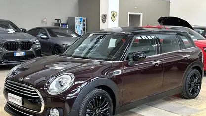 Usata Mini Cooper Clubman Hype 150 CV (110 kW) 2018 Rosso Station wagon