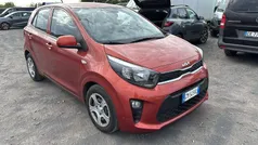 Rosso Usata 2023 Kia Picanto Urban Due volumi | 13.900 € (Buon prezzo)