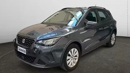 Usado Seat Arona Style 90 CV (66 kW) 2022 Gris SUV