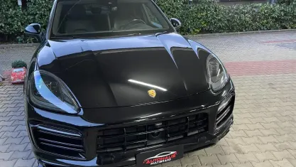 Usata Porsche Cayenne Platinum Edition 340 CV (250 kW) 2022 Nero SUV