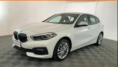 Usata BMW 118 Advantage 136 CV (100 kW) 2022 Bianco Utilitaria