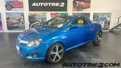 Usata Opel Tigra Sport 90 CV (66 kW) 2007 Blu/azzurro Cabrio