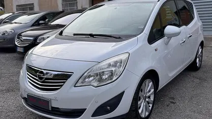 Usata Opel Meriva Cosmo 120 CV (88 kW) 2010 Monovolume