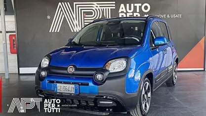Usata Fiat Panda Cross Cross 69 CV (50 kW) 2025 Blu Utilitaria