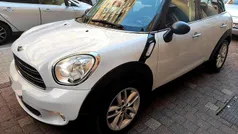 Bicolor bianco nero Usata 2012 Mini Cooper D Countryman SUV | 6750 € (Buon prezzo)