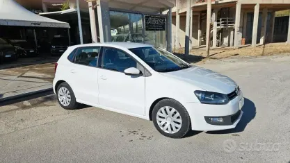 Usata VW Polo Comfortline 75 CV (55 kW) 2012 Bianco Utilitaria