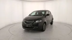 Nero vulcano Usata 2023 Lancia Ypsilon Gold Due volumi | 13.900 € (Buon prezzo)