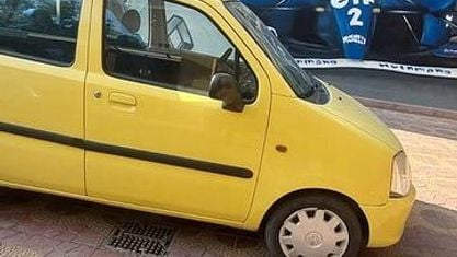 Usata Opel Agila Club 80 CV (58 kW) 2005 Giallo Utilitaria