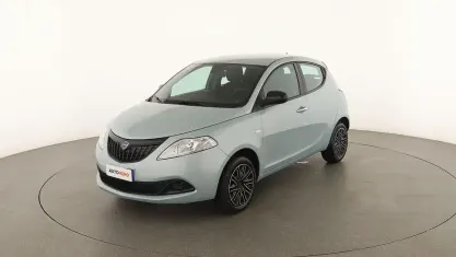 Usata Lancia Ypsilon S 70 CV (51 kW) 2024 Grigio Utilitaria