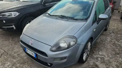 Usata Fiat Punto Sport 95 CV (69 kW) 2012 Antracite Utilitaria