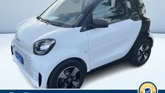 Bianco pastello Usata 2020 Smart ForTwo Electric Drive Passion Tre volumi | 11.100 € (Buon prezzo)