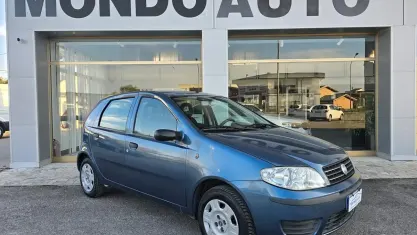 Usata Fiat Punto Dynamic 60 CV (44 kW) 2004 Blu Utilitaria